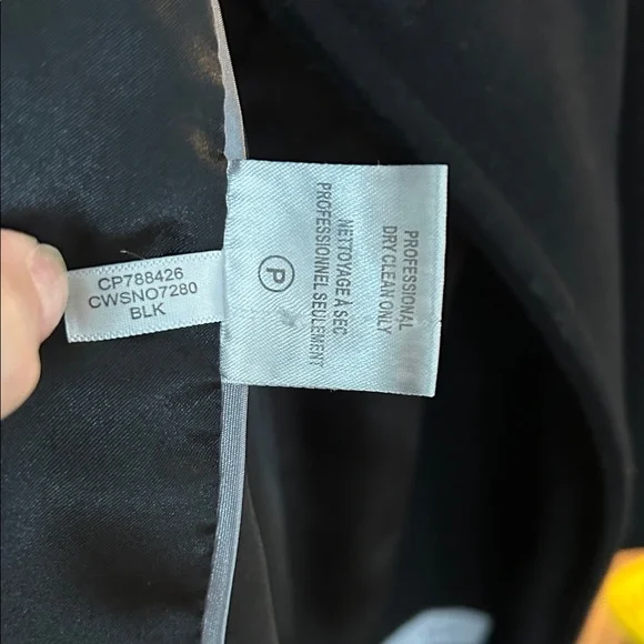 Calvin Klein Women's Wool Coat - Single button with Belt - Picture 7 of 10